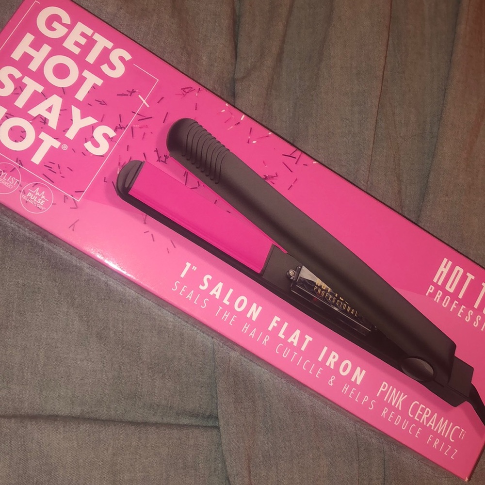 Hot tools 1” ceramic flat iron